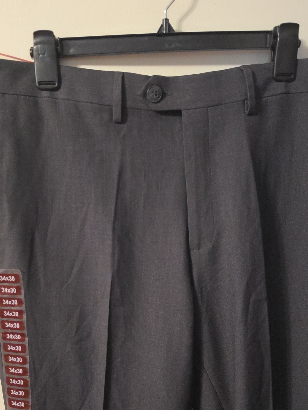 Haggar Men's Flat-Front Dress Pants in Charcoal Gray
